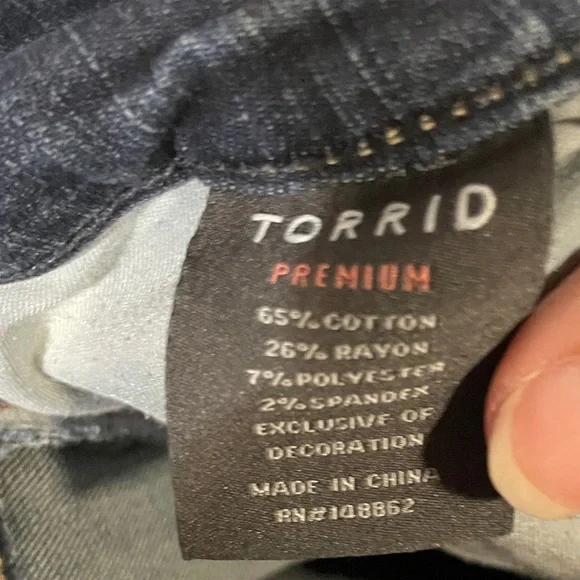 Torrid Women's Blue skinny Jeans - Picture 5 of 5